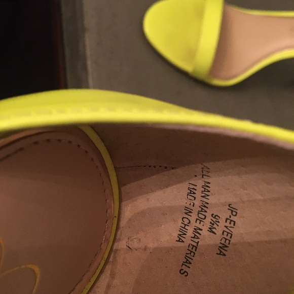 SOLD!! Bright neon yellow sandals. - Picture 4 of 6
